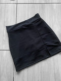 Falda con short un tajo