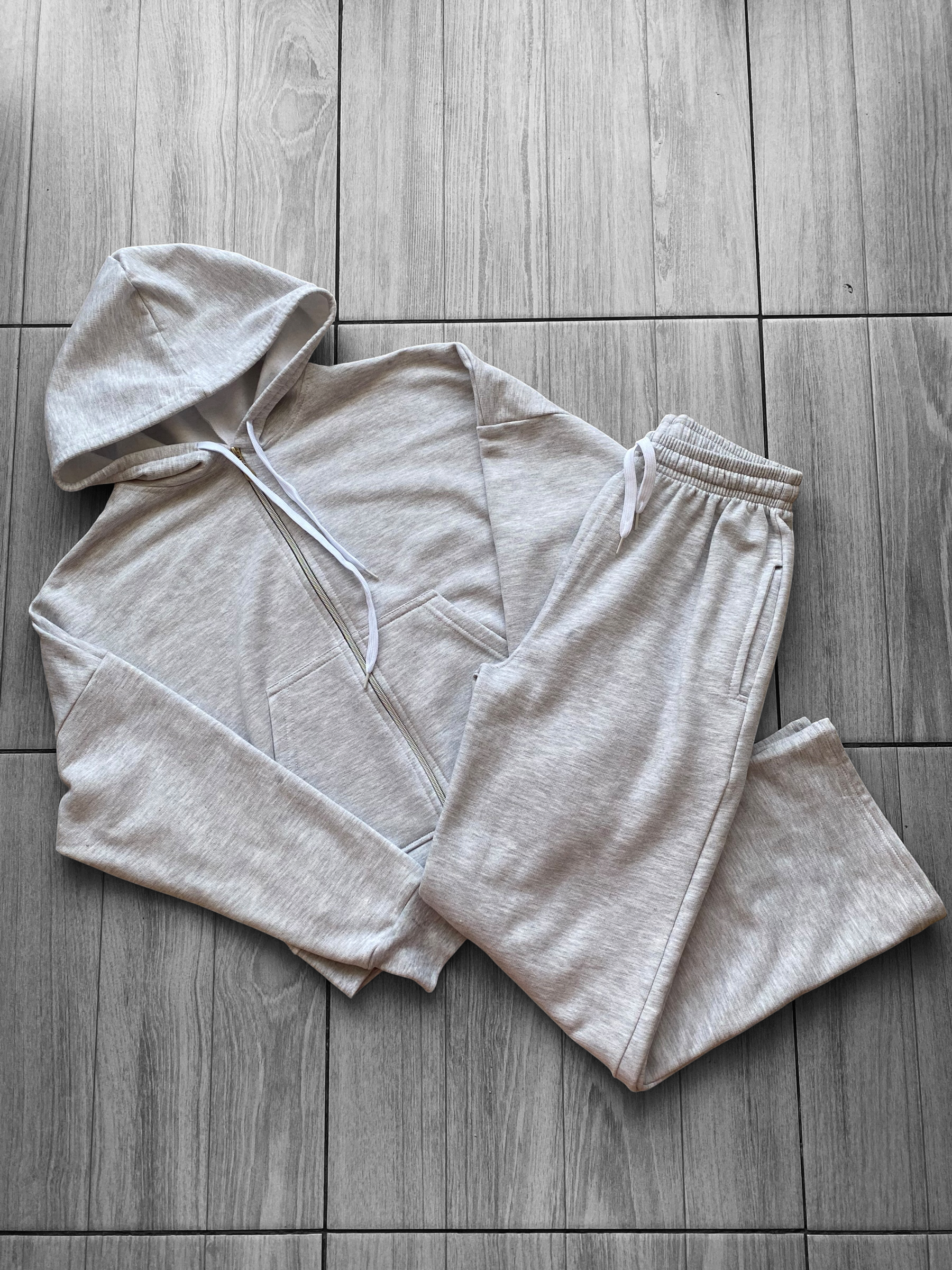 Conjunto buzo primavera