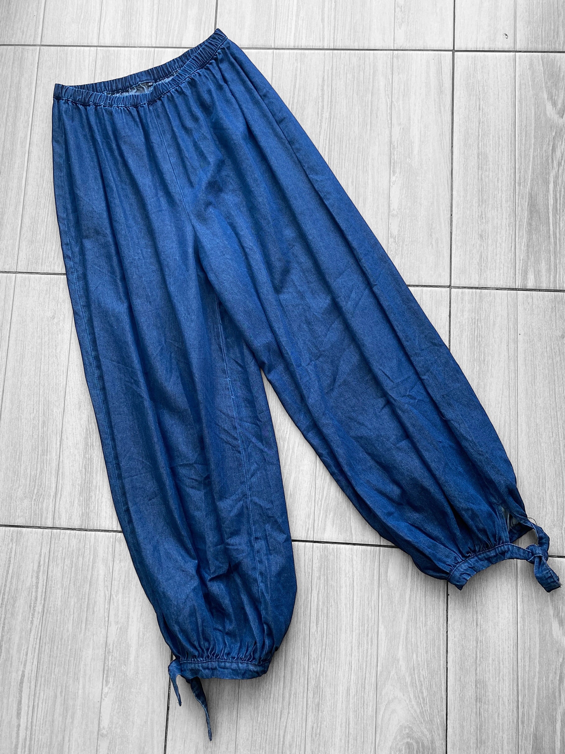 Pantalón globo