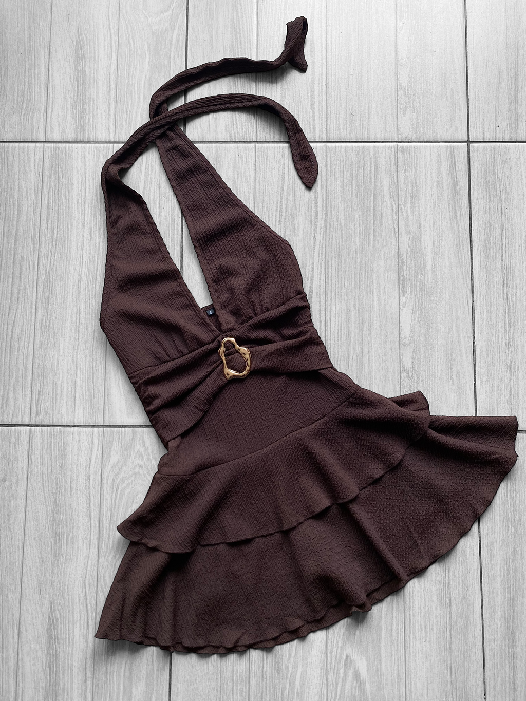 Vestido con hebilla