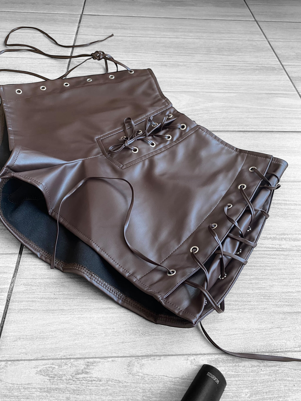 Short cordones