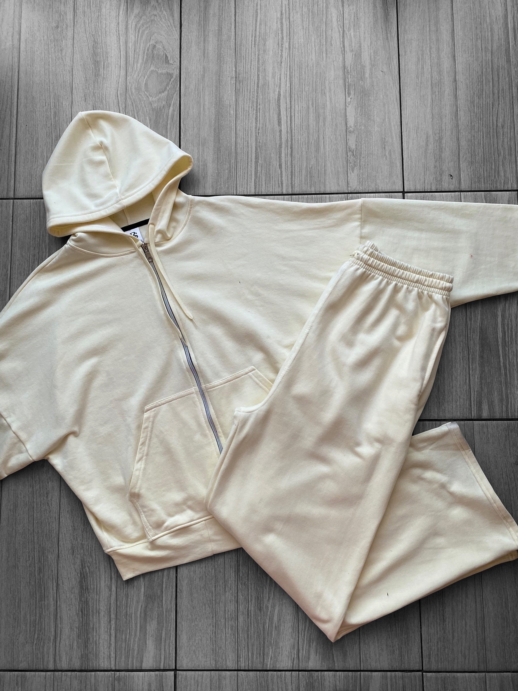 Conjunto buzo primavera