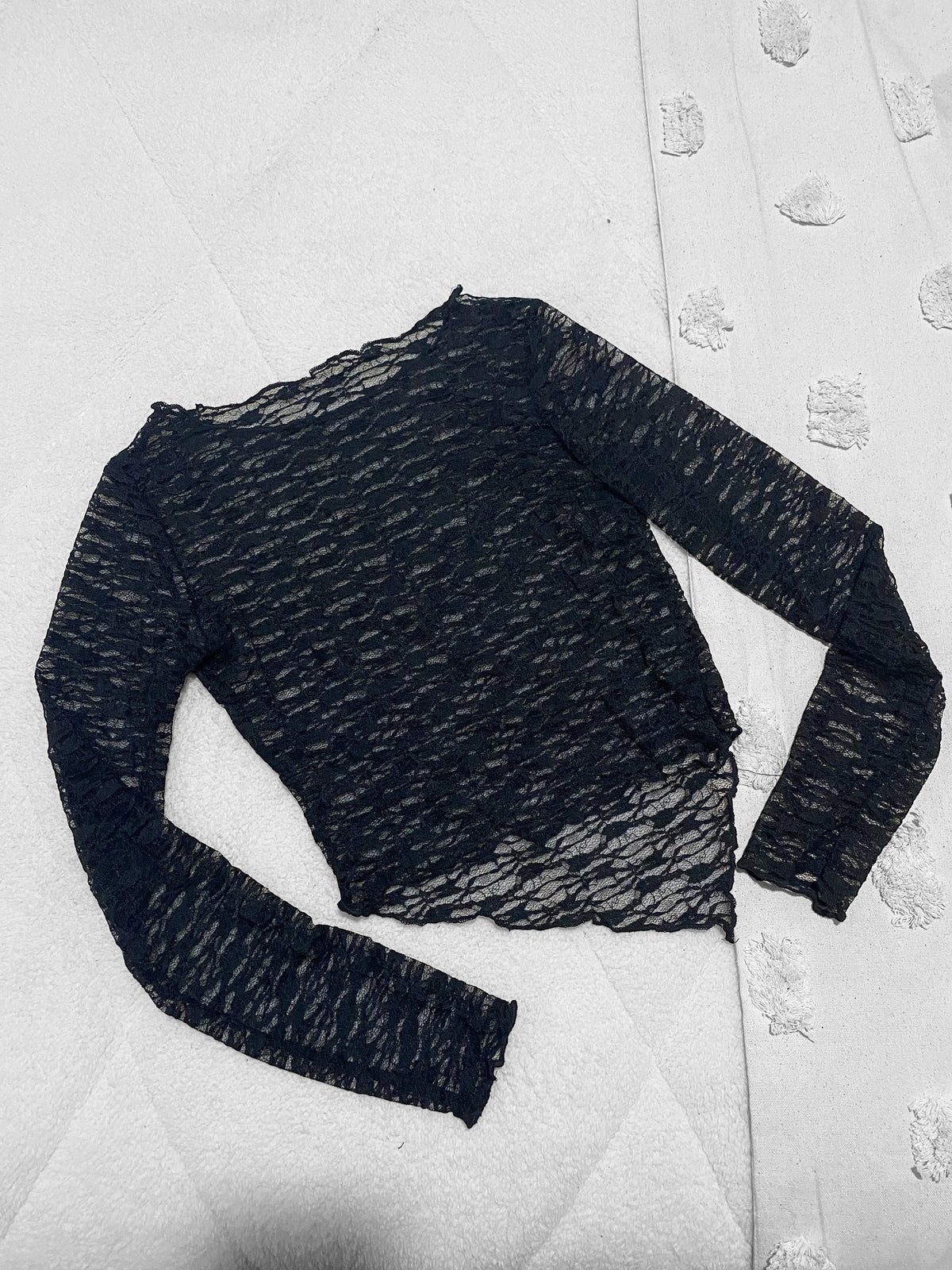 Polera encaje en punta